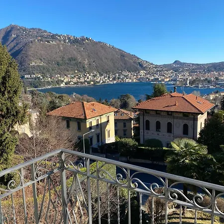 Lora Apartment, Free Private Parking Côme