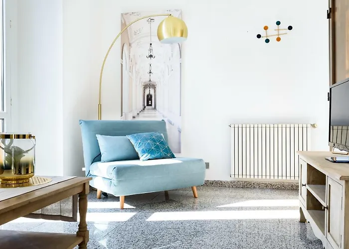 Lora Apartment, Free Private Parking Como