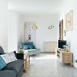 דירה Lora Apartment, Free Private Parking *