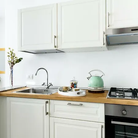 Lora Apartment, Free Private Parking 公寓 *