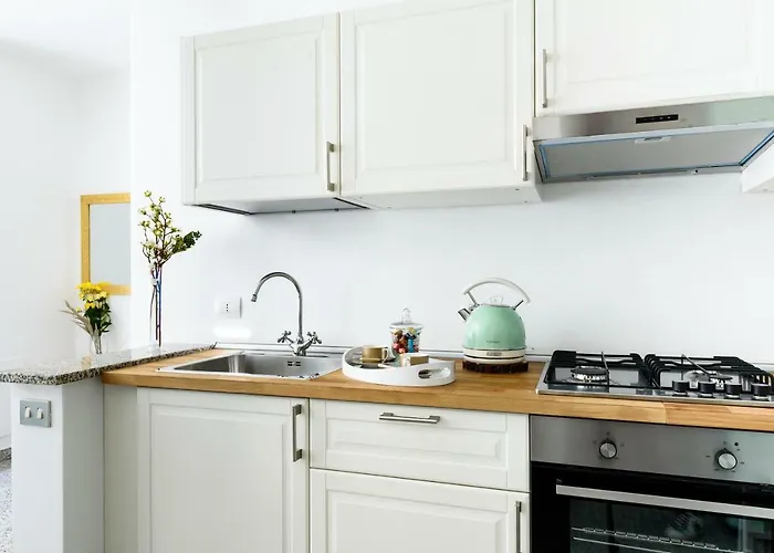 Lora Apartment, Free Private Parking 公寓 *