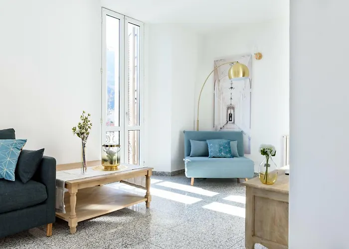 Lora Apartment, Free Private Parking * 科莫